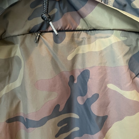 Obey Camo Anorak Size S - Picture 4 of 7
